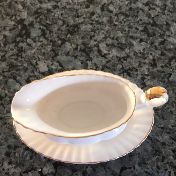 Royal Albert Bone China Val D’Or gravy boat & platter - Picture 2 of 6